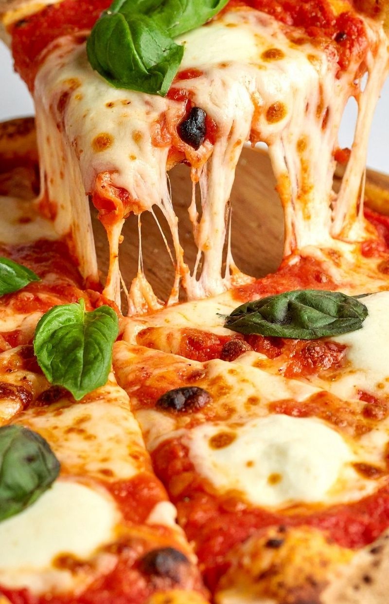 NEAPOLSKÁ PIZZA